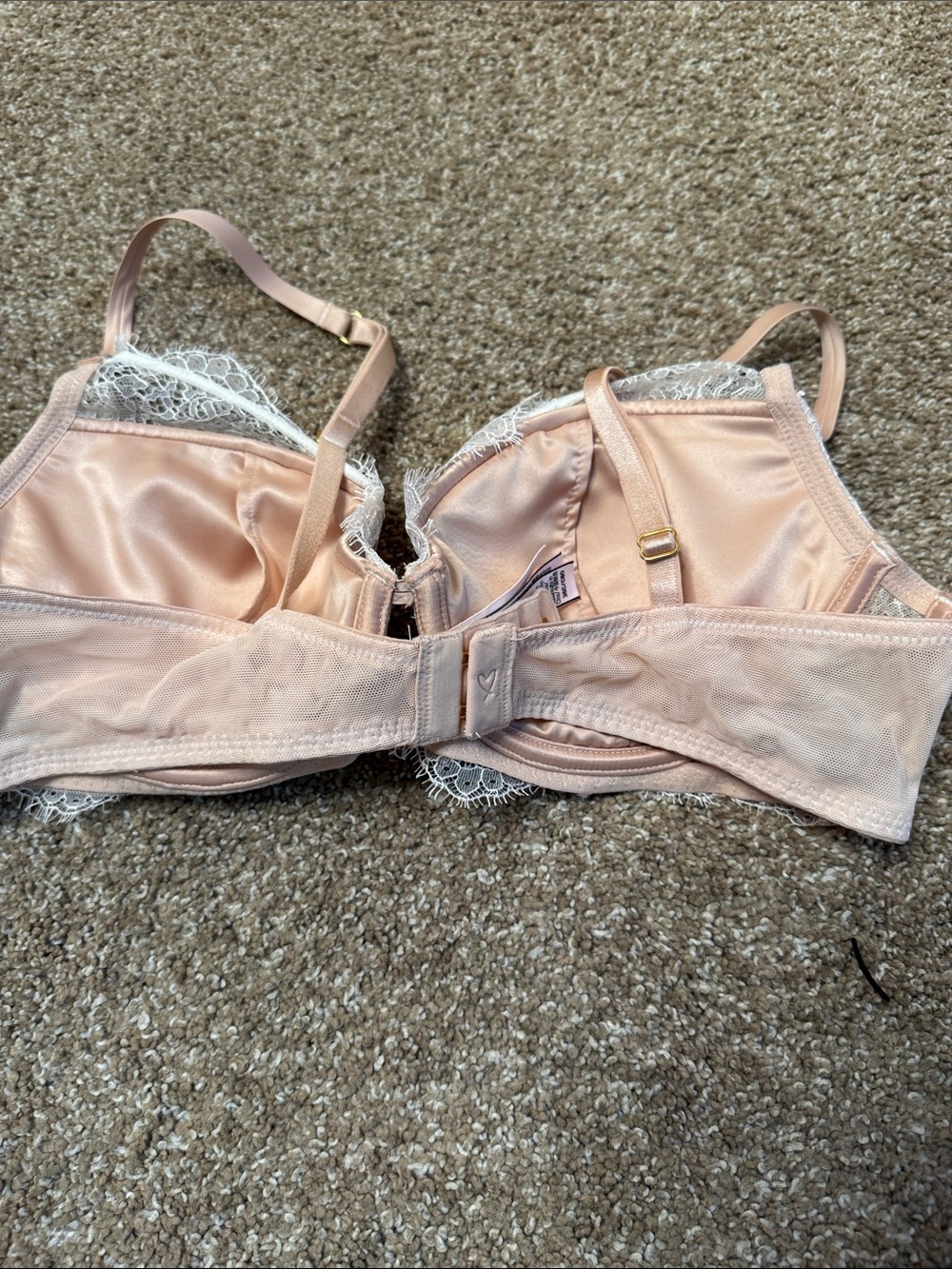 Victoria's Secret Lace Accent Light Pink Push-Up Bra underwire padded SZ 36C - Picture 3 of 5